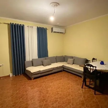 Si-ri Apartment Gjirokaster