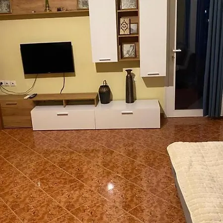 Si-ri *